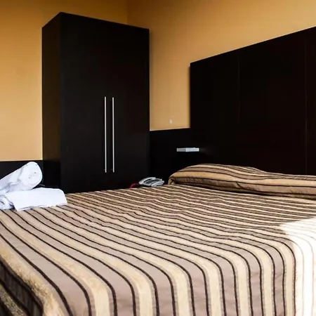 Palace 4*